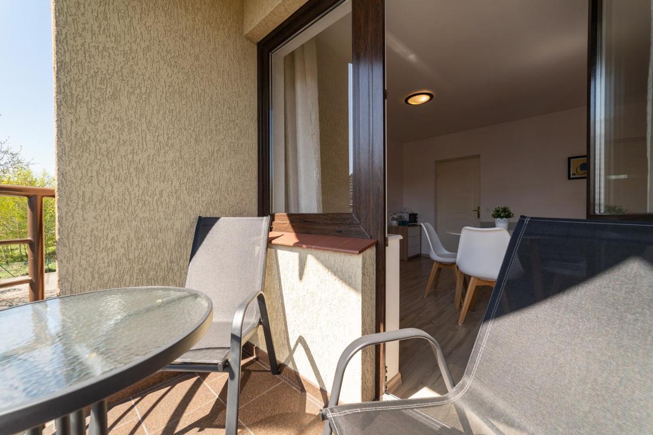 Mario Pokoje - Apartamenty Jastarnia Buitenkant foto